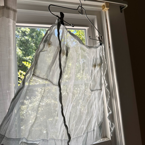 VTG Mesh Embroidered Apron - Picture 4 of 4